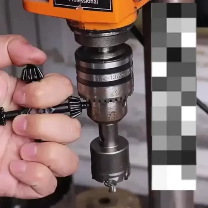 Clé universelle 4-en-1 pour mandrin de perceuse