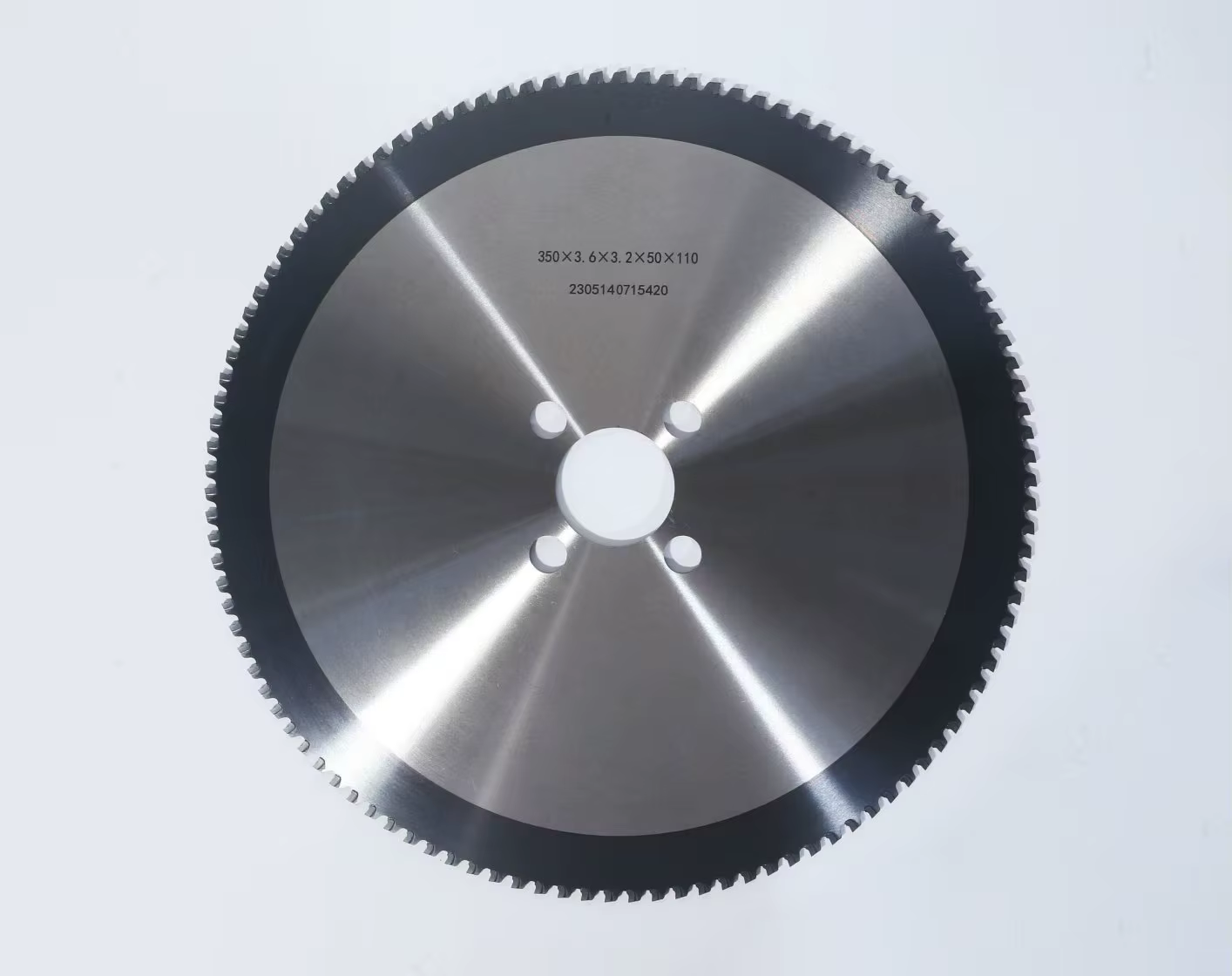 Lame de scie circulaire en métal, usine de lames de scie en métal, tous types peuvent être personnal