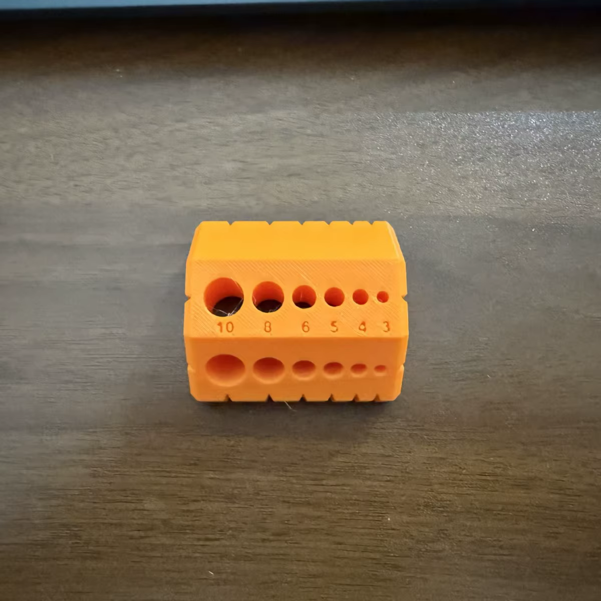 Portable 45 °   /90 °   Guide de perçage d'angle de précision avec échelle numérique pour perceuse é