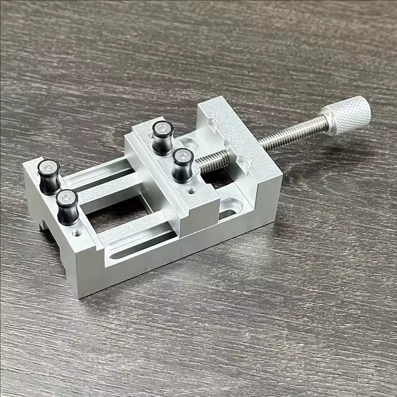 Mini étau de presse à percer 1 pièce avec mâchoires souples en caoutchouc, étau miniature en alumini