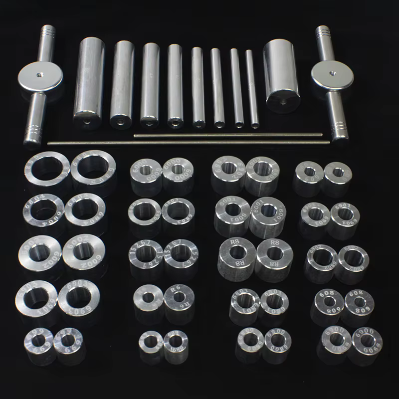 Kit d'outils pour l'installation et le démontage de roulements de moyeu de vélo