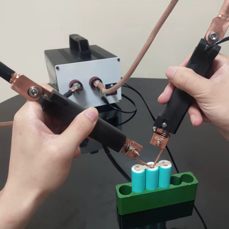 Stylo de soudage par points intégré