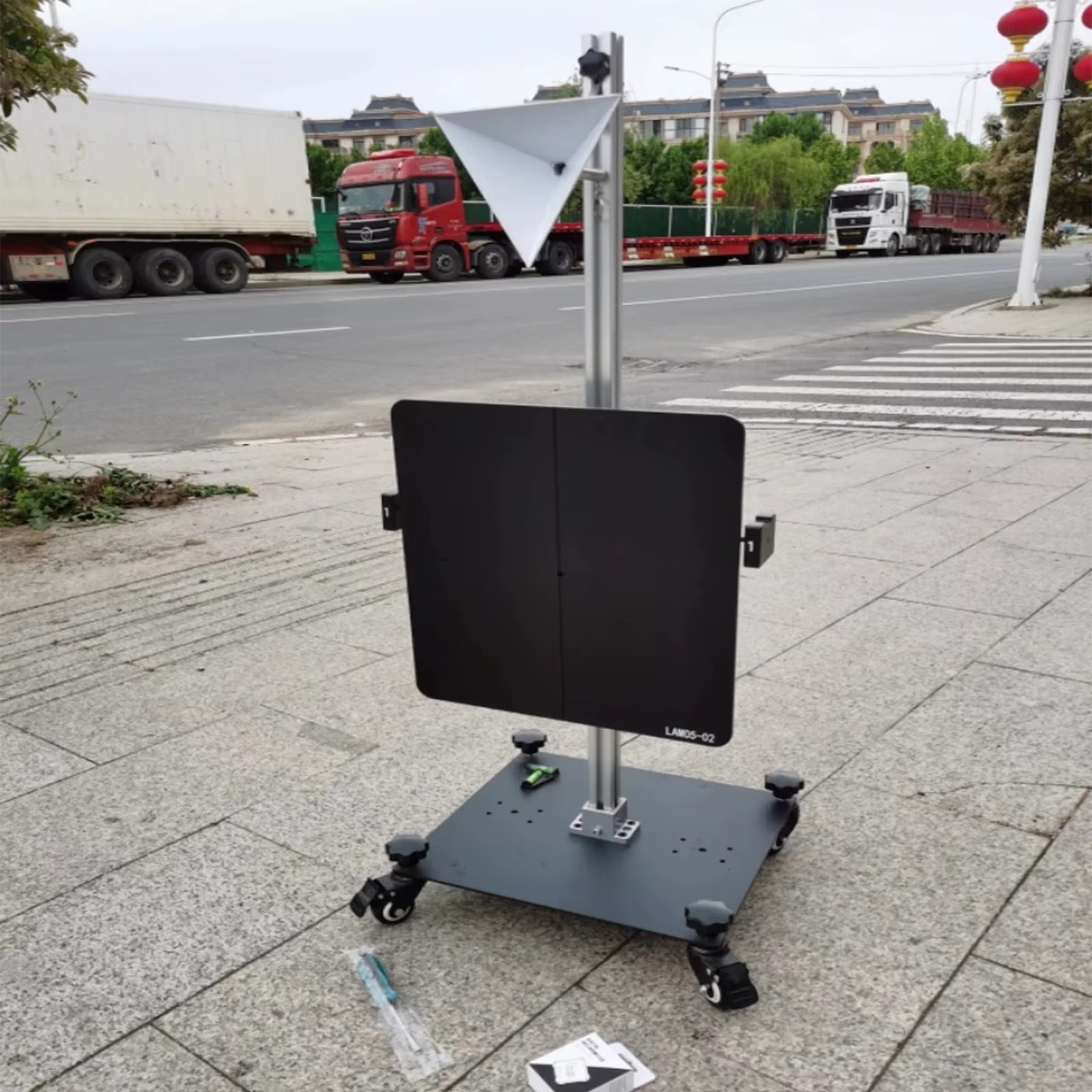 Outil universel de calibrage de réflecteur radar ACC ADAS