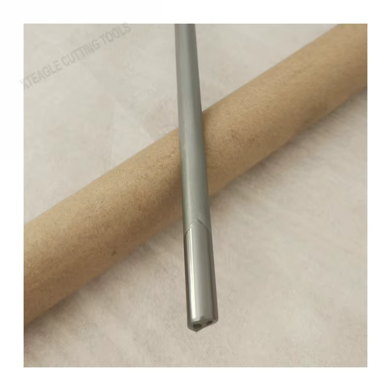Dia. Foret à poinçonner en carbure monobloc à une dent, longueur totale 200-490 mm, diamètre 5-5,6 mm, pour perçage de trous profonds, personnalisable