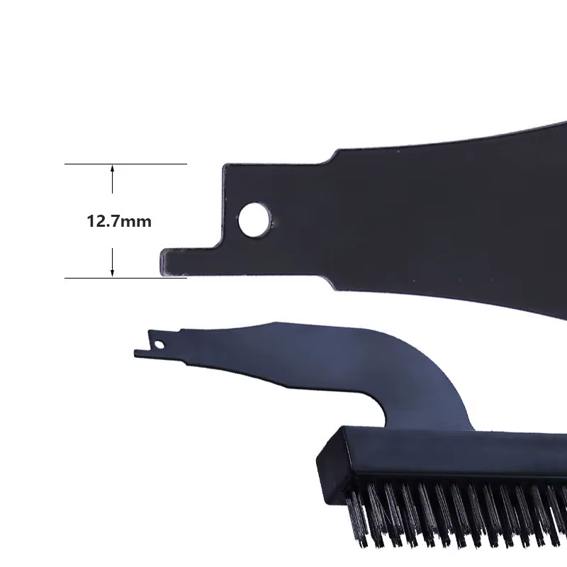 Brosse métallique universelle pour scie alternative