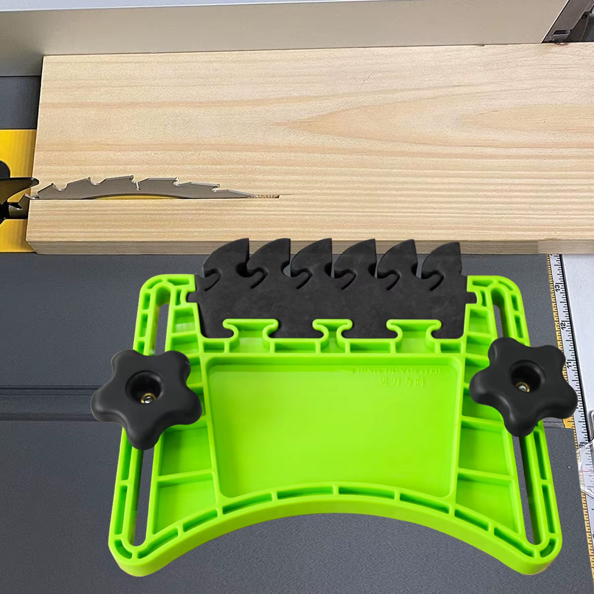 Planche à plumes pour tables de routeur et scie à ruban