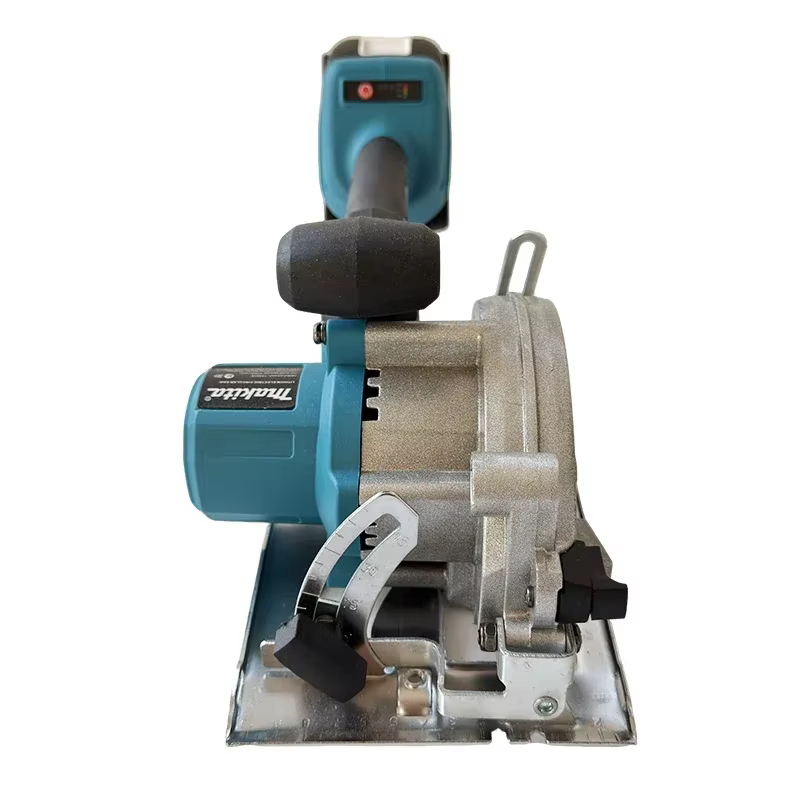 Scie circulaire sans fil Makita 18V