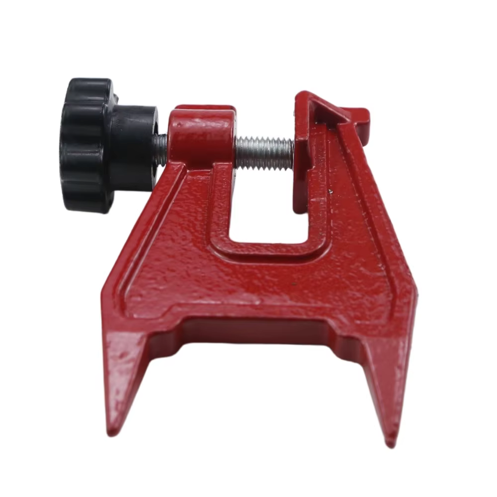 Pince de guidage multifonctionnelle portable pour tronçonneuse