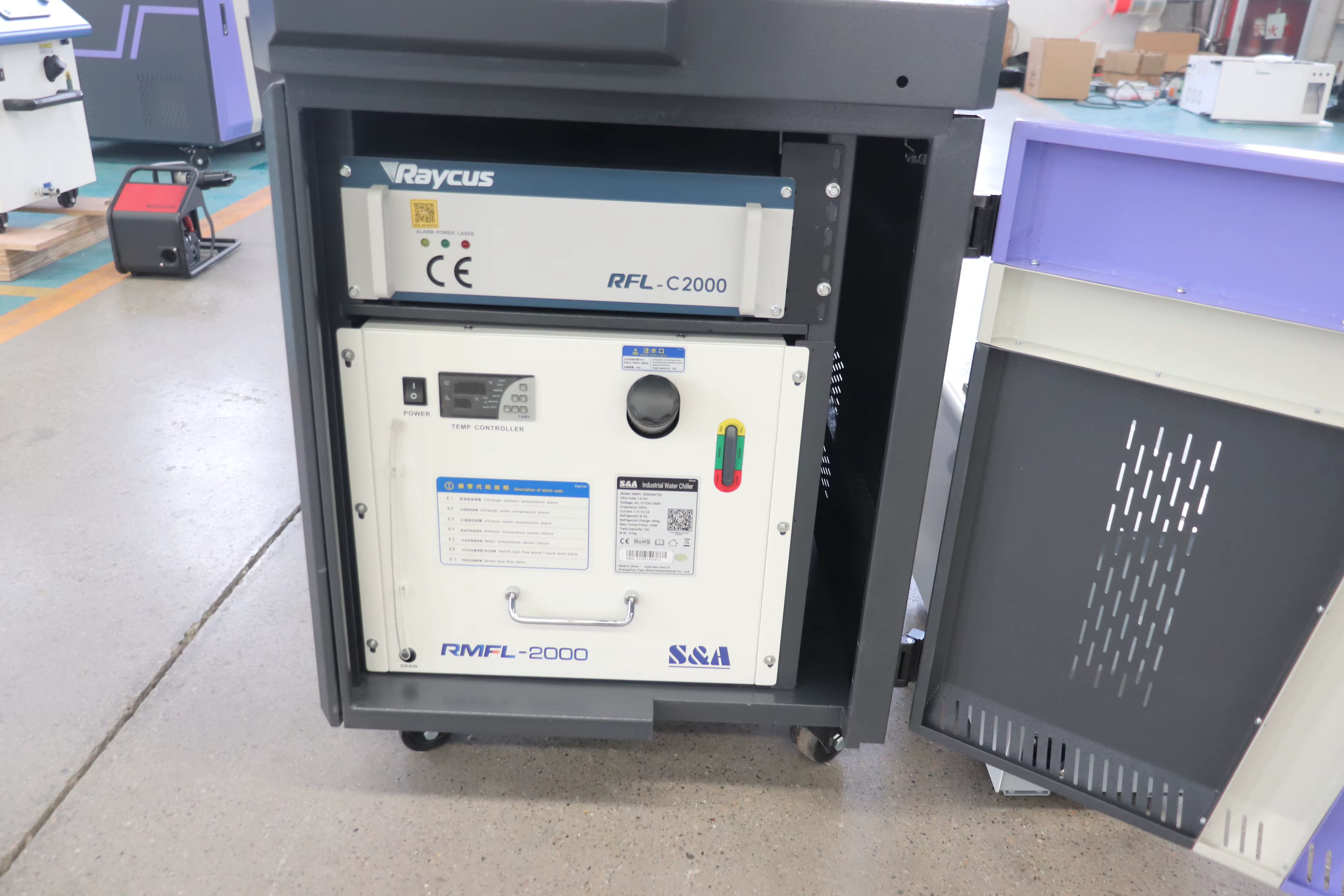 Machine de soudage Laser portative avancée 2000W 3000W 3 en 1