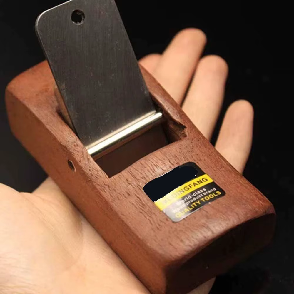 Mini rabot en bois pour le bricolage
