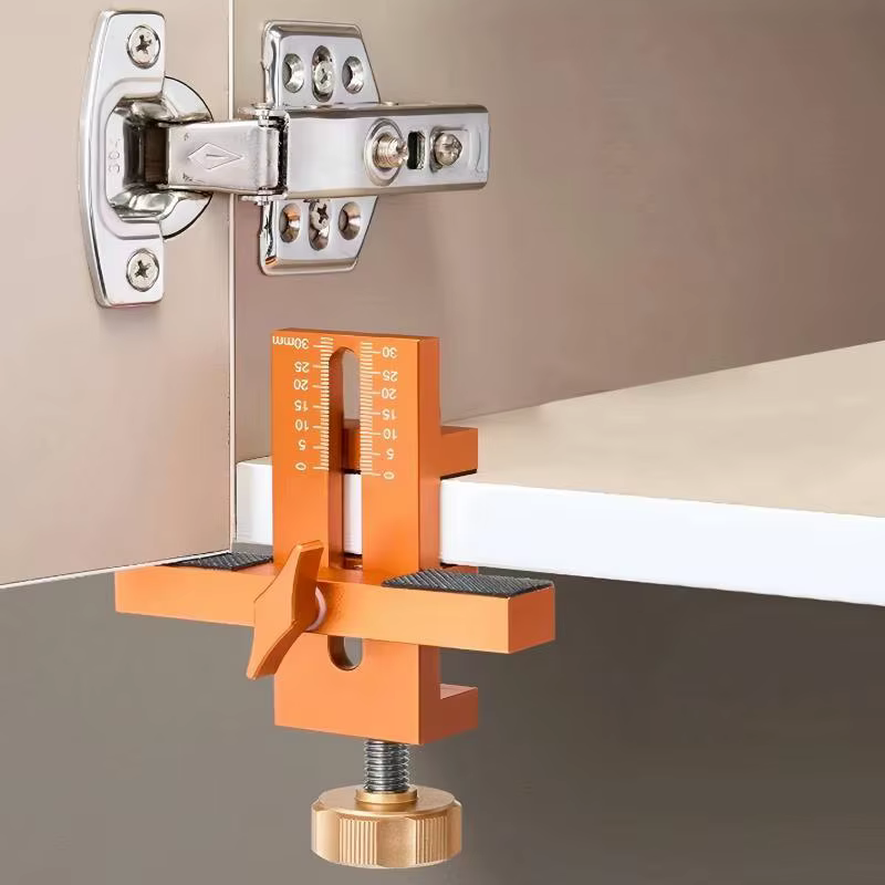 Gabarit de montage de porte d'armoire