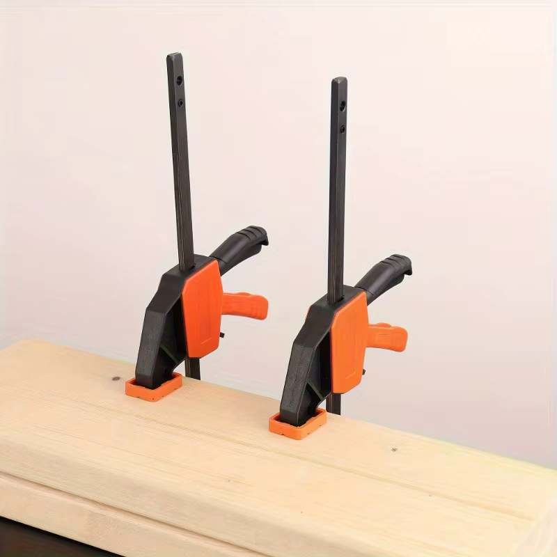 1 pince de serrage pour le travail du bois à hauteur réglable