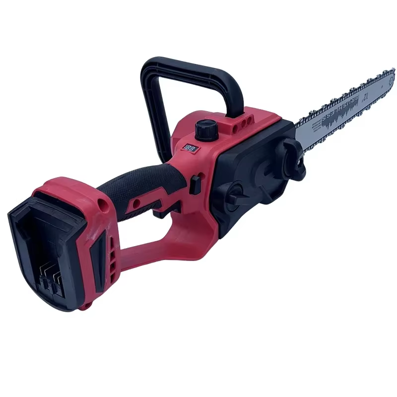 Scie à chaîne sans fil Milwaukee Brushless de 12 pouces avec lubrification automatique pour la coupe d'arbres