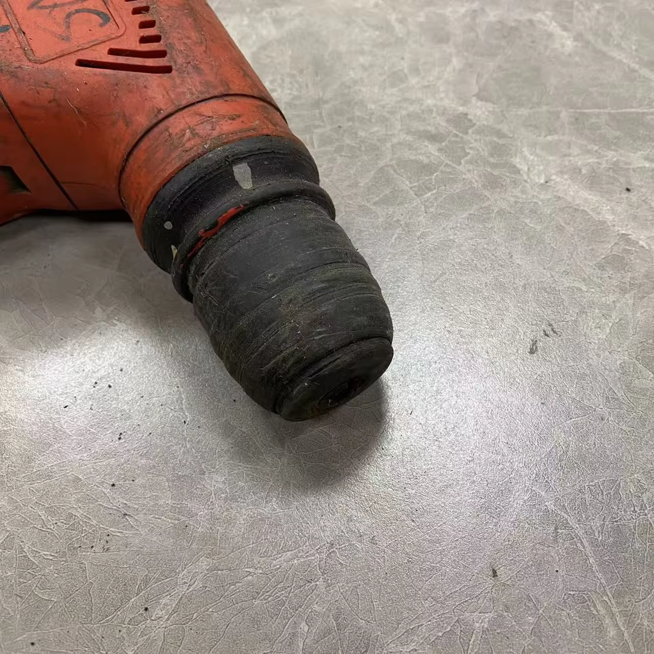 HILTI TE6-A36 AVR machine à cintrer le béton à marteau électrique sans fil multifonctionnel - corps uniquement