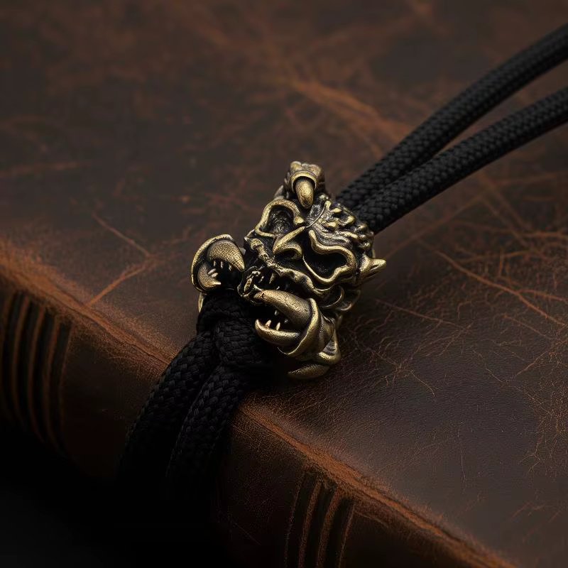 Pendentif Scorpion Crâne en Laiton pour Couteau, Perle EDC, Accessoire DIY pour Paracord, Cordon Tressé Fait Main, Bracelet en Corde de Parapluie, Breloque pour Extérieur