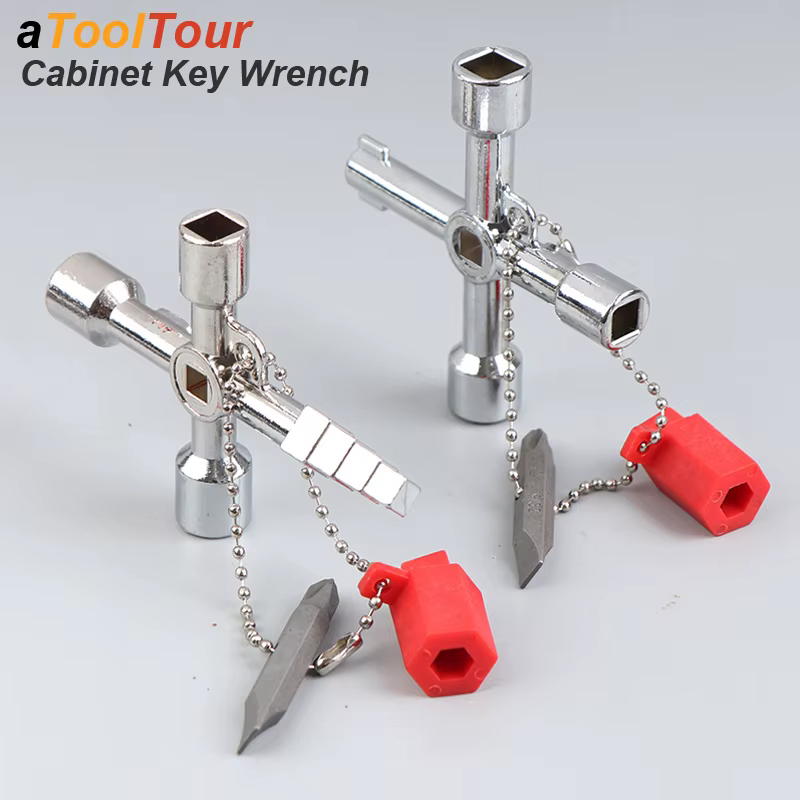 Clé triangulaire multifonctionnelle pour utilitaire d'eau