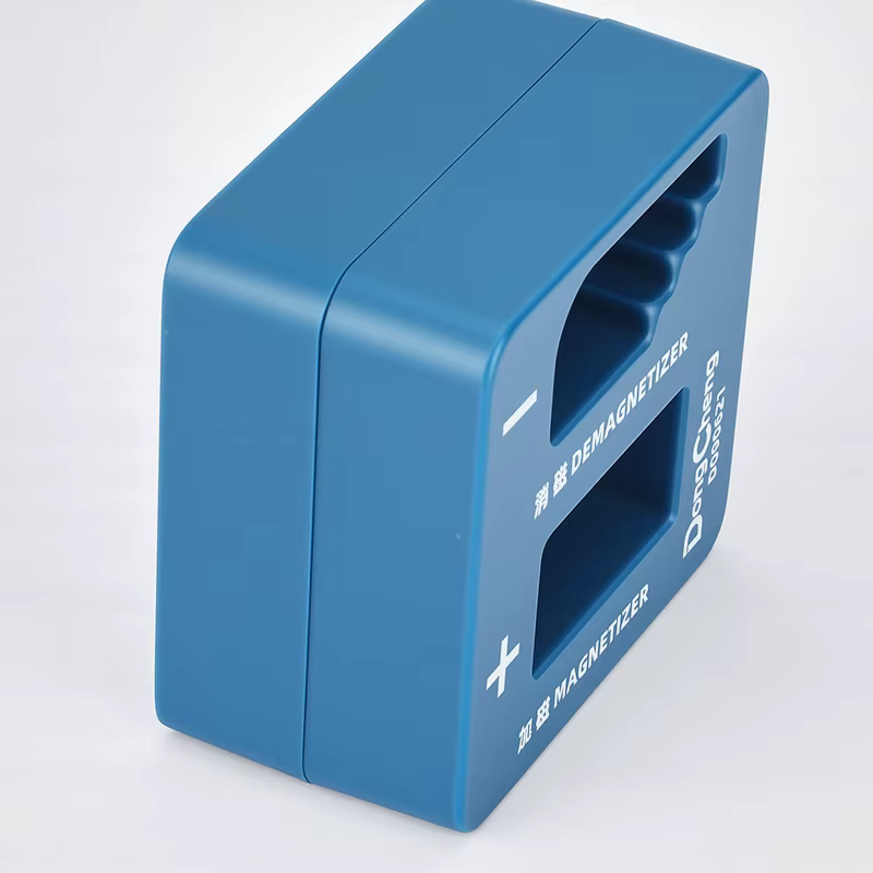 Magnétiseur/démagnétiseur compact et portable 49x29x51mm – Outil magnétique mini pour tournevis et embouts de perceuse – Démagnétisation pratique
