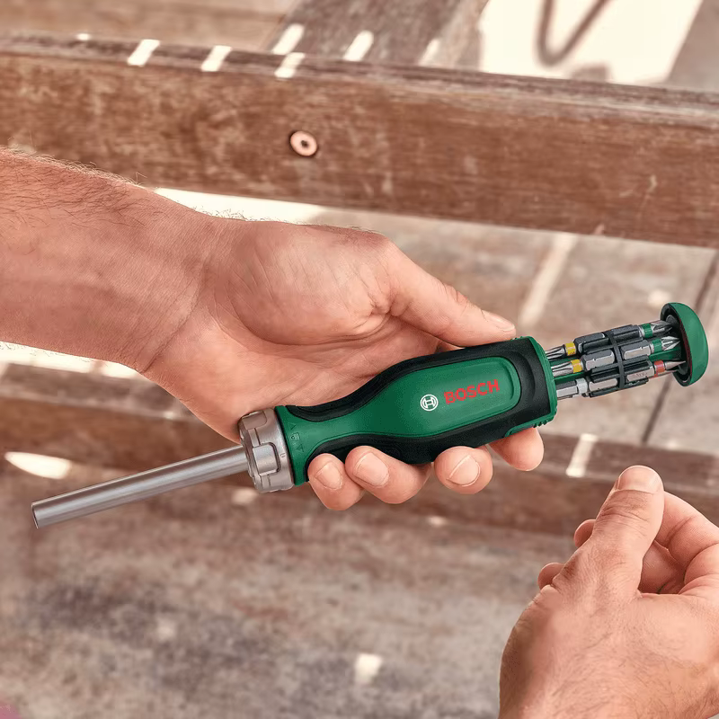 BOSCH – tournevis à cliquet 1600A032V0 + 12 embouts