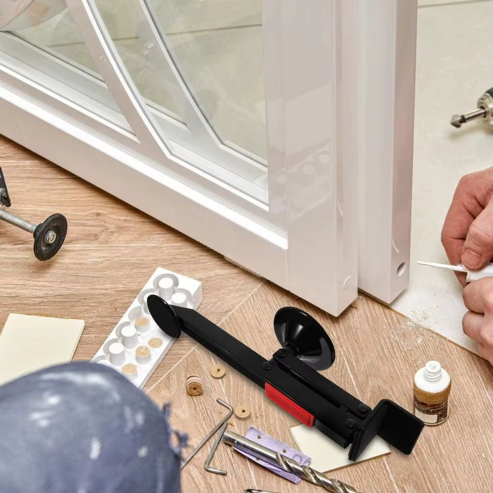 Outil d'installation de porte en bois multifonctionnel et réglable
