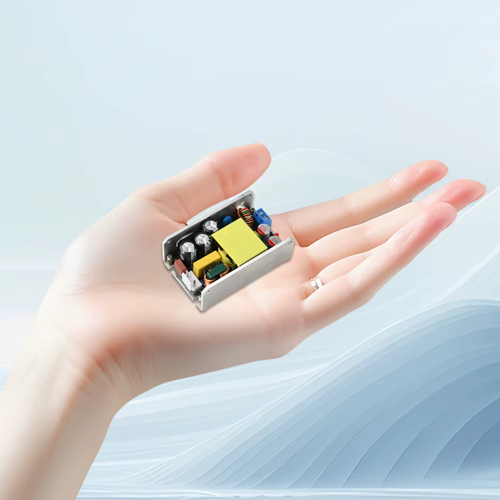 Carte d'alimentation GaN 100W AC 95-265V à DC 24V 4A 12V 8A
