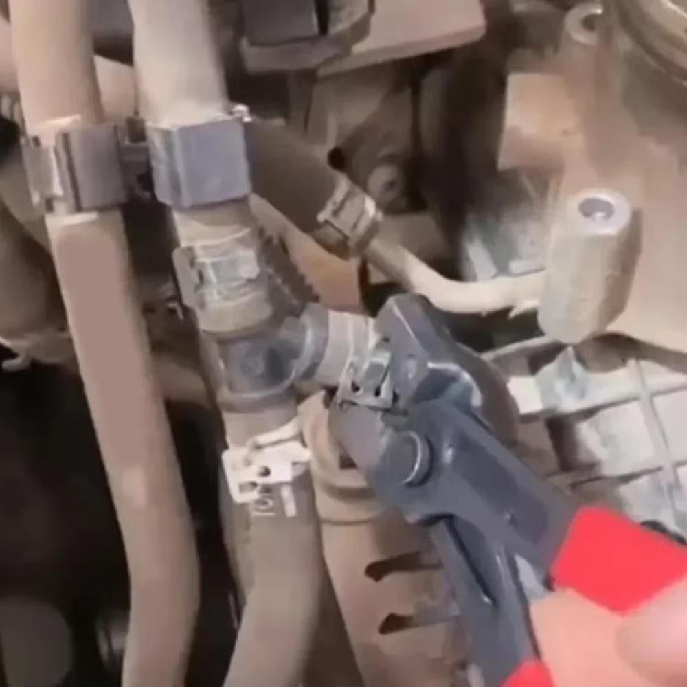 Pince à sertir pour tuyau d'huile de voiture