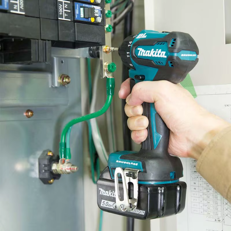 Makita DDF083 18V LXT 6.35mm Perceuse-visseuse compacte sans fil sans balais