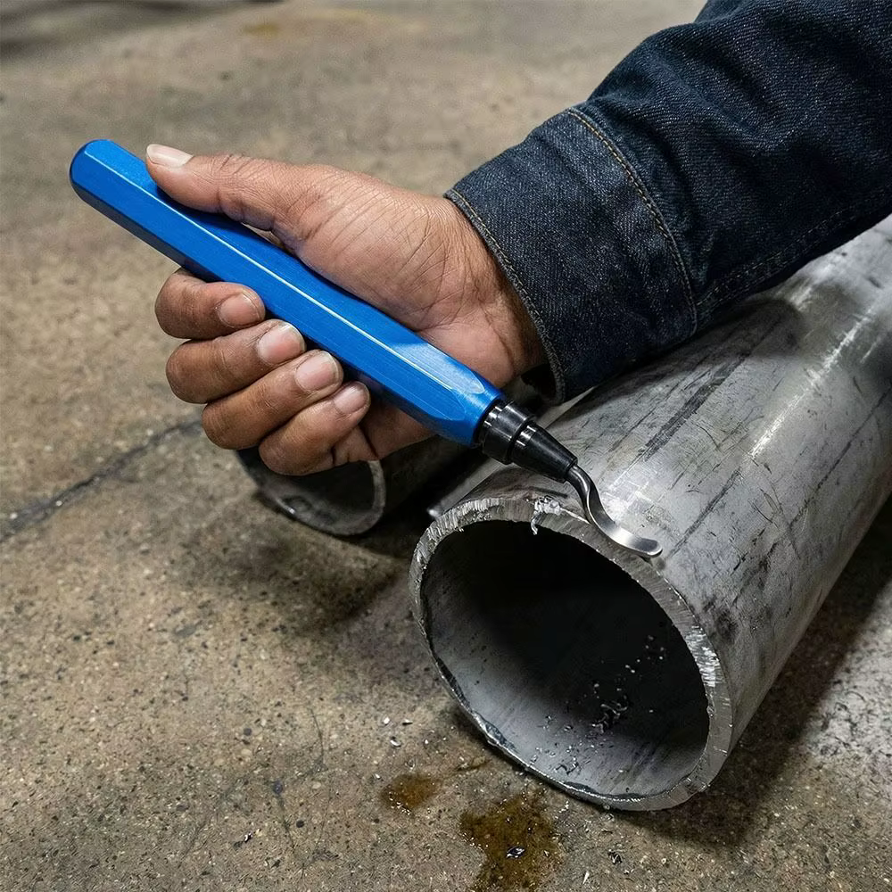 Coupe-burrs métalliques multi-usages robustes 360 ° Outil d'ébavurage