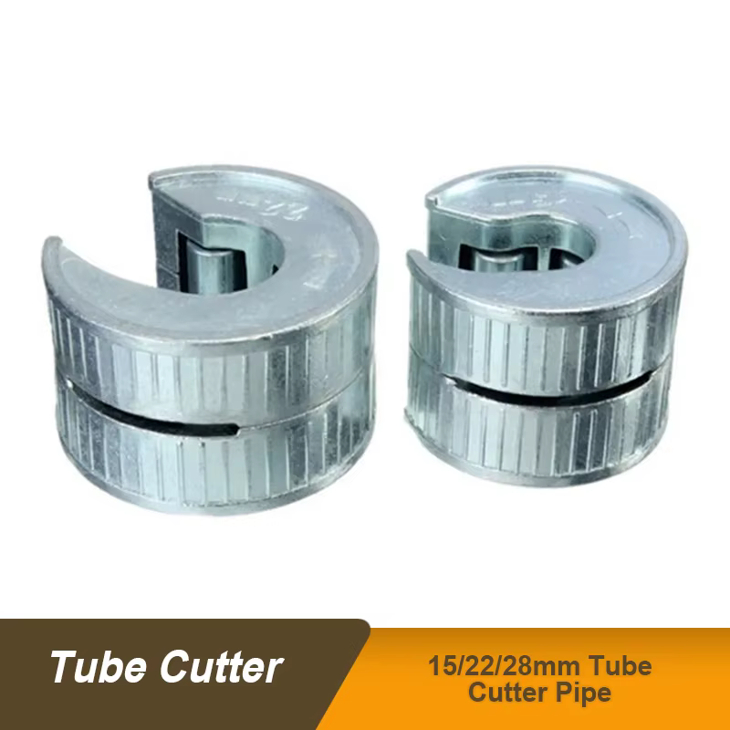 Coupe-tube autobloquant à lame distante