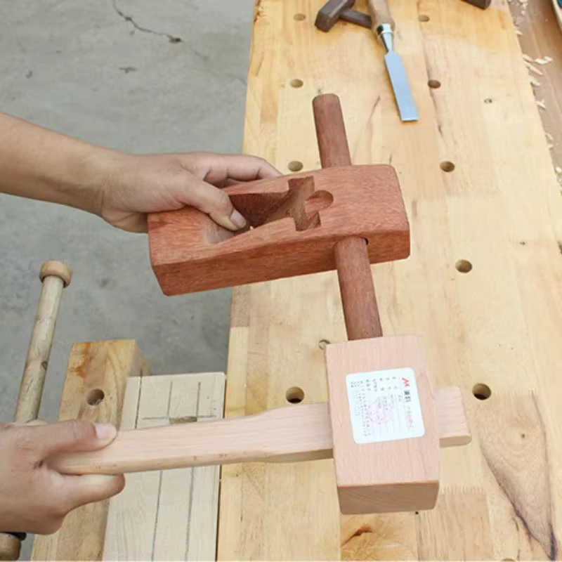 Marteau de Charpentier Professionnel en Bois Massif