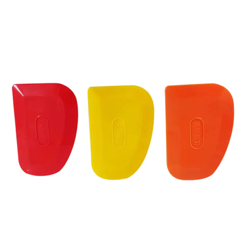 Couteau à mastic en plastique