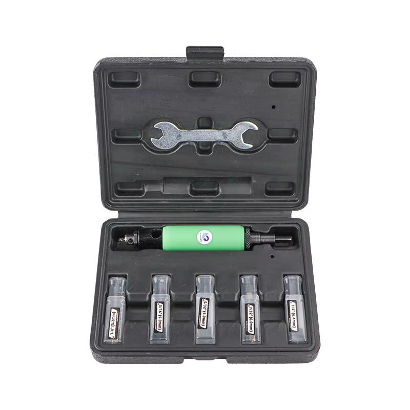 Kit d'outils de démontage de rivets
