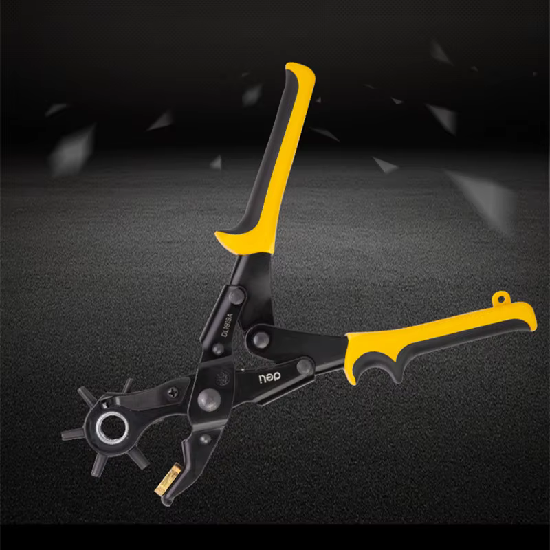 Pince multifonction, perforateur d'oeillet