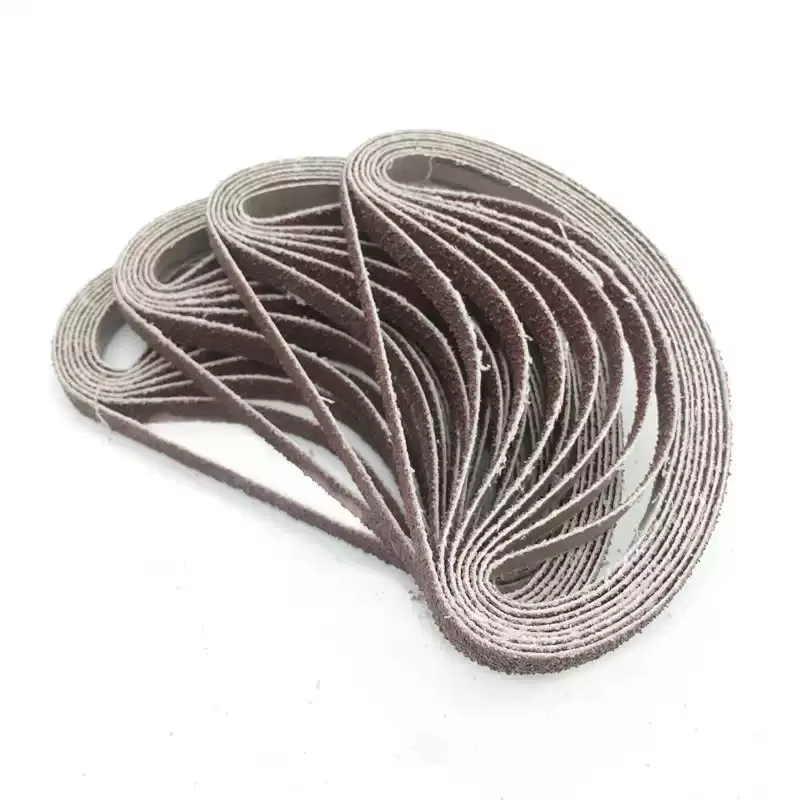 100 bandes abrasives de 10x330mm pour le ponçage des points de soudure. Bande abrasive 330 x 10 mm avec grain 40 # à
