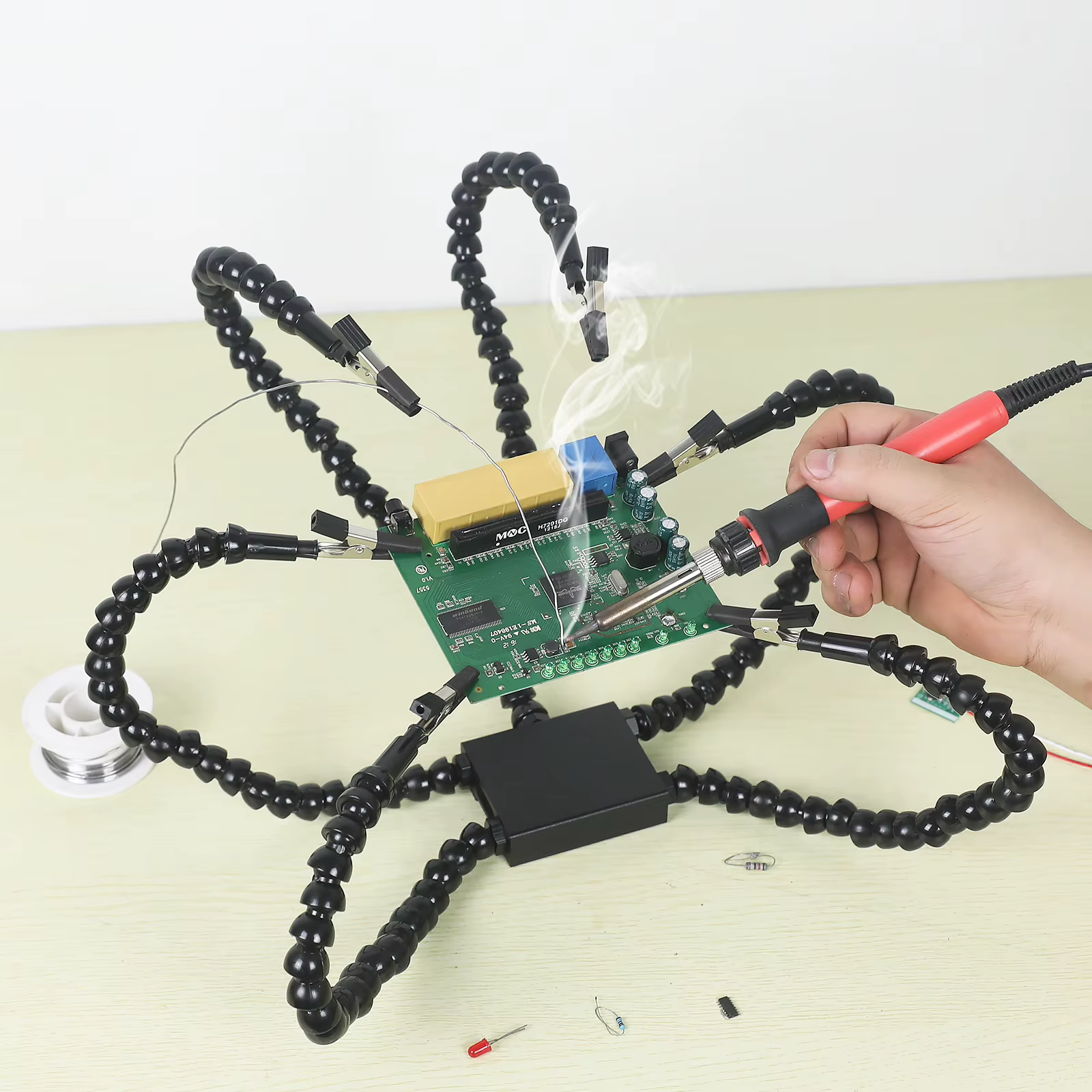 Toolour aide les mains Station de soudage Flexible