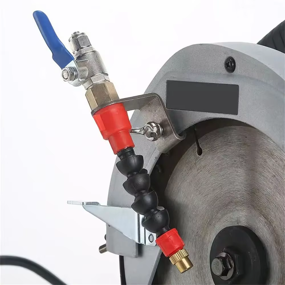 Pulvérisateur d'eau pour meuleuse d'angle 135 mm