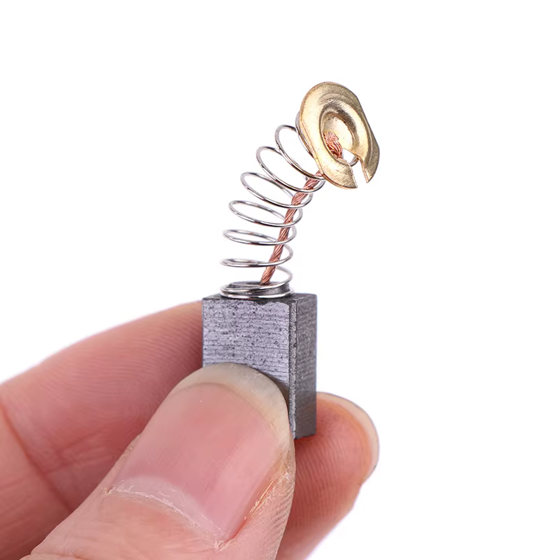 Brosse en carbone de rechange pour meuleuse d'angle