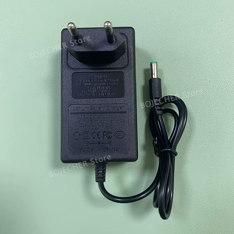 Adaptateur d'alimentation cc 21V 2a pour perceuse électrique 18V