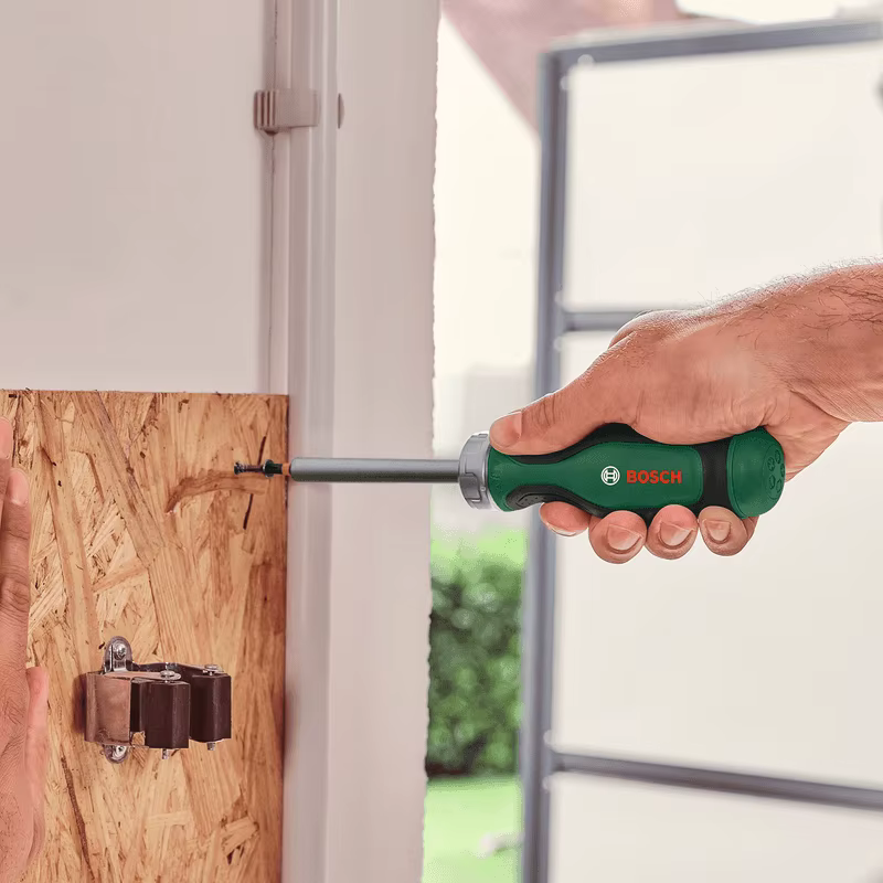 BOSCH – tournevis à cliquet 1600A032V0 + 12 embouts