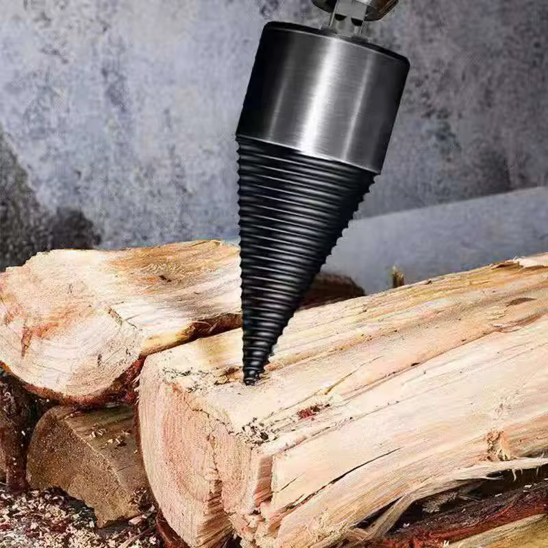 Coupe de bois de chauffage foret