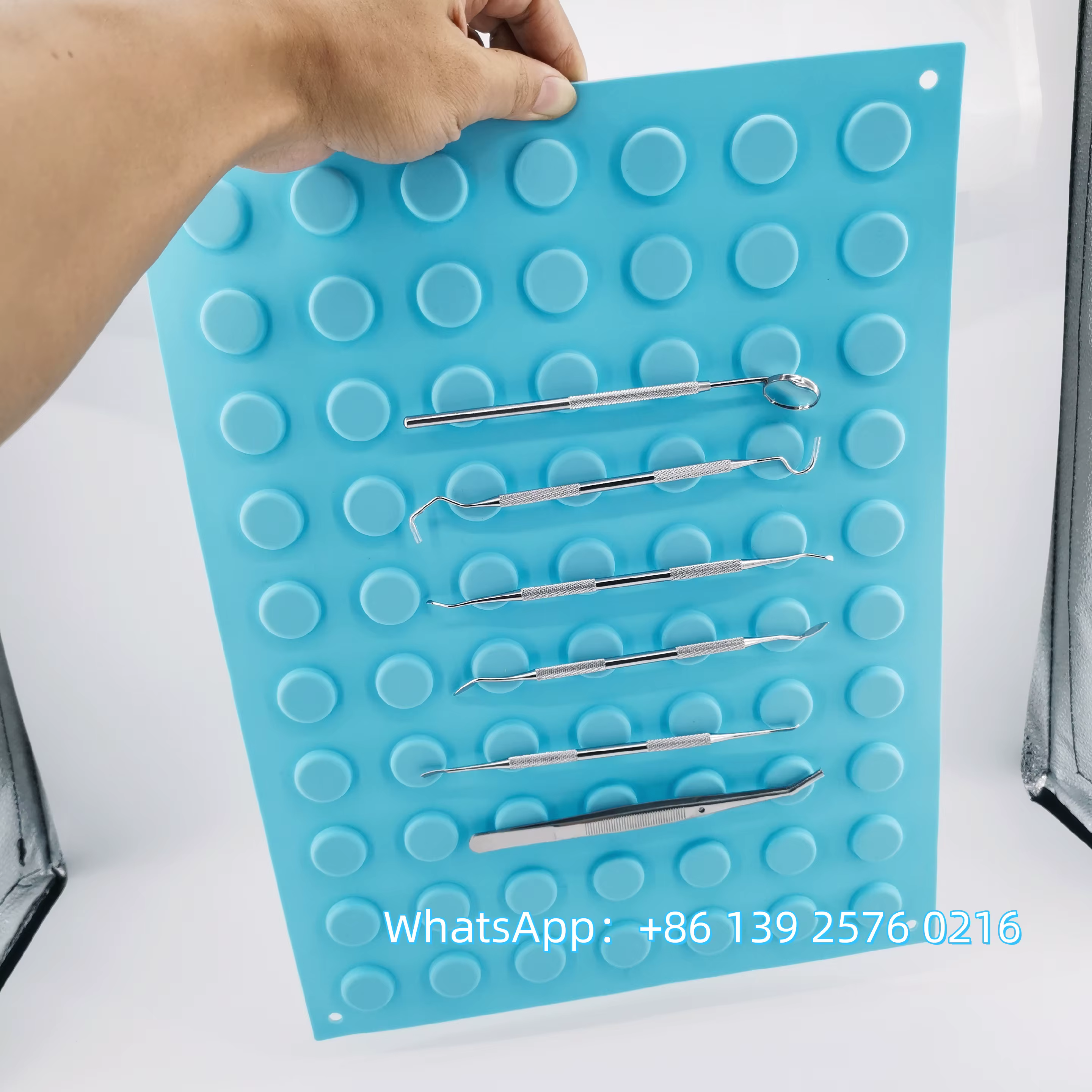Tapis magnétique bleu antidérapant