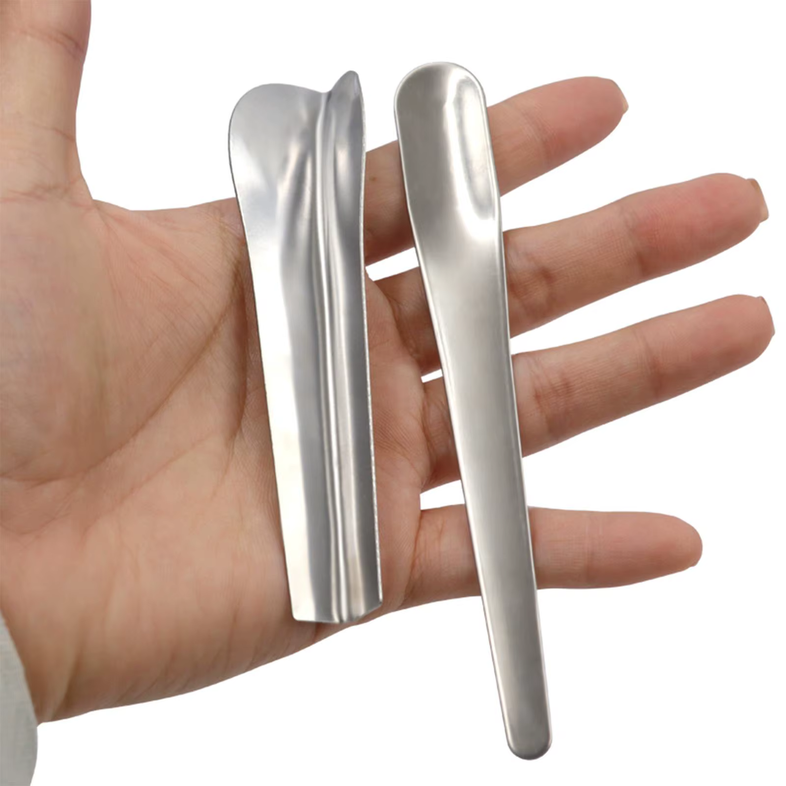 Truelle d'angle ergonomique pour le plâtrage mural