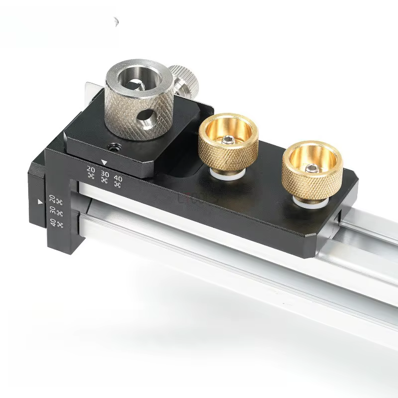 Gabarit de perçage et de centrage pour profilés aluminium 20/30/40