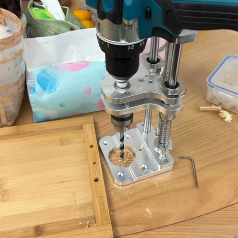 Outil de positionnement vertical pour profilés en aluminium