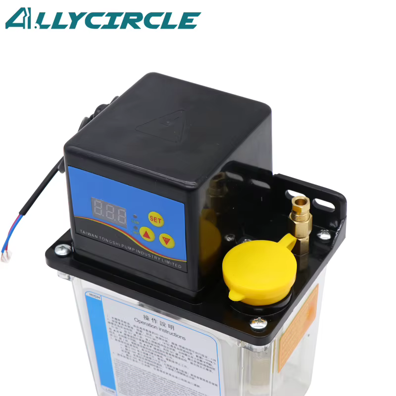 Pompe à huile de lubrification automatique électrique pour machine à graver CNC, 1L, 110V, 220V, 2L, 4mm, 6mm