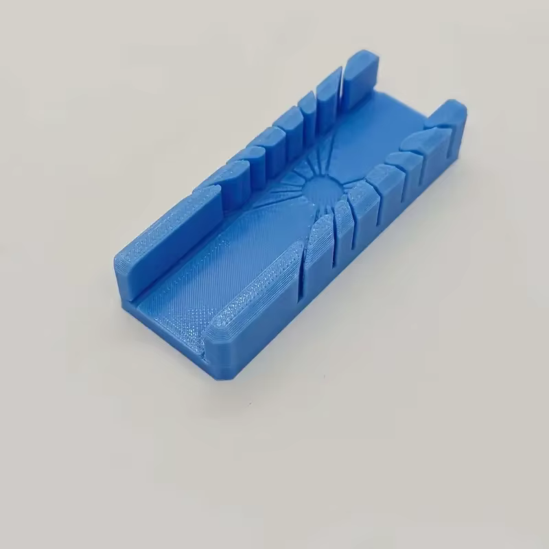 Modèle d'aide au coupe d'angle
