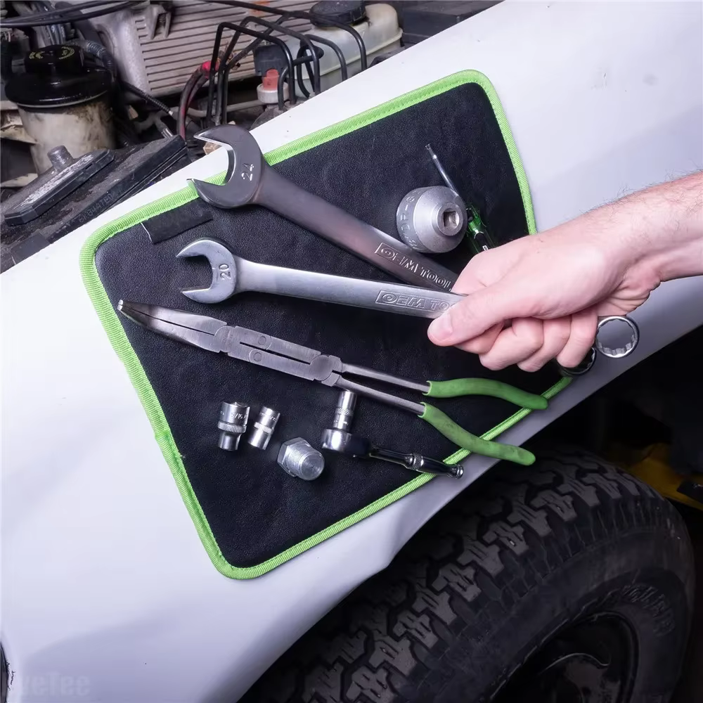 Tampon à outils magnétique flexible