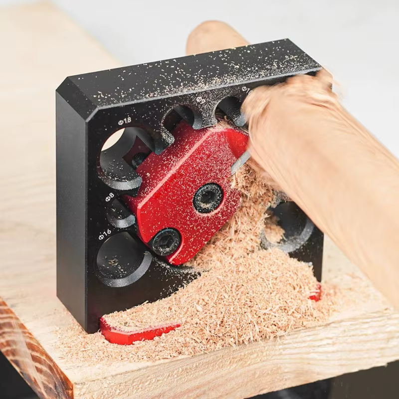 Outil de fraisage électrique à 8 trous pour la fabrication de tiges rondes en bois massif