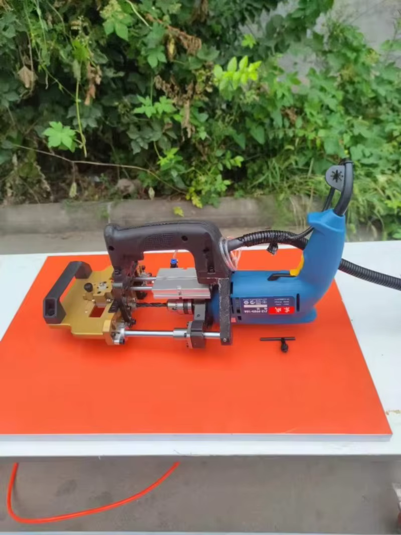 Table de forage de trou latéral tenu dans la main portative de travail du bois