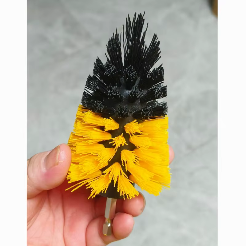 Brosse forage conique pointue pour le nettoyage des carreaux mur permettant d'économiser du temps l'énergie