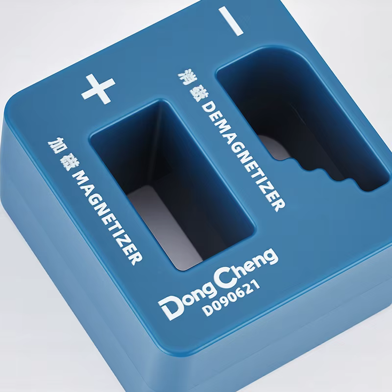 Magnétiseur/démagnétiseur compact et portable 49x29x51mm – Outil magnétique mini pour tournevis et embouts de perceuse – Démagnétisation pratique